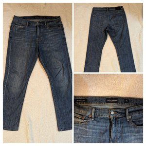 4 pairs of Lucky jeans